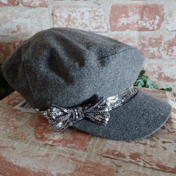 Sarasota Accessories Wool/Ble Sequin Bow Grady Cap - Picture 1 of 16